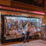 �Voglio che Bari sappia che questo posto si offre come un punto di ritrovo culturale - afferma l�esercente -: un luogo aperto a tutti�